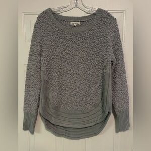 Miracle Sweater Womens Size M/L Gray Soft Cozy‎ Fall Shirt